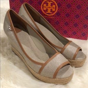 New Tory Burch Majorca Peep Toe Wedges Sz9.5